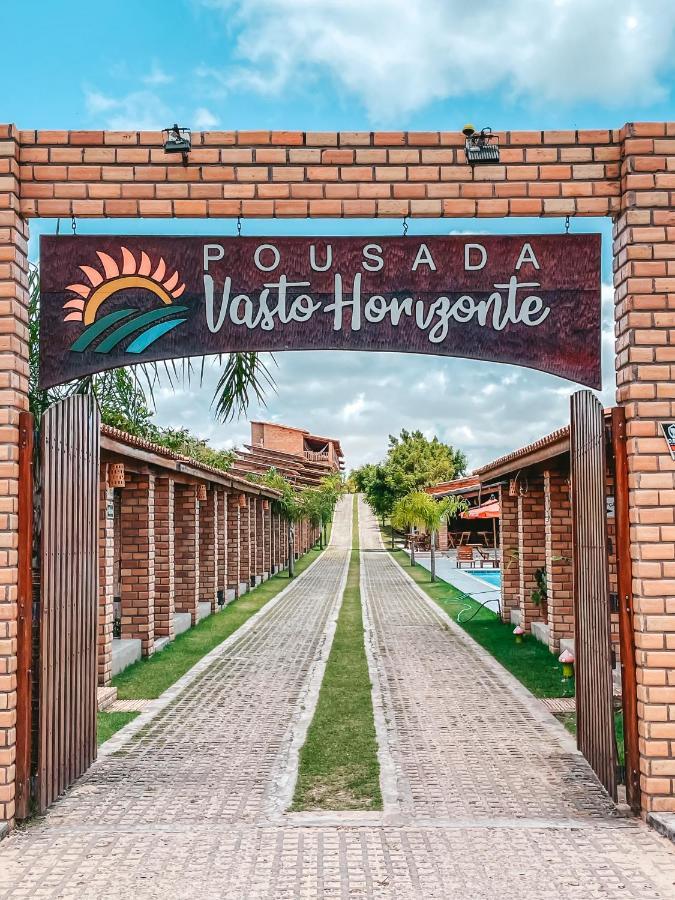 Pousada Vasto Horizonte 巴雷里尼亚斯 外观 照片